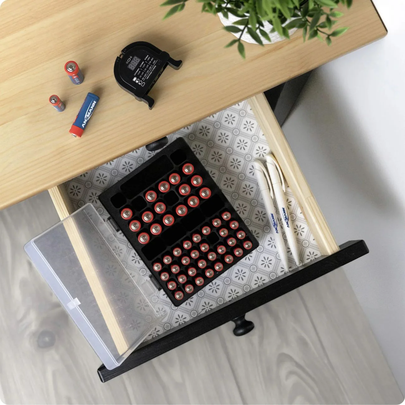 Batterie-Vorratsbox mit 52 AA & AAA Batterien für Haushalt - Image 9