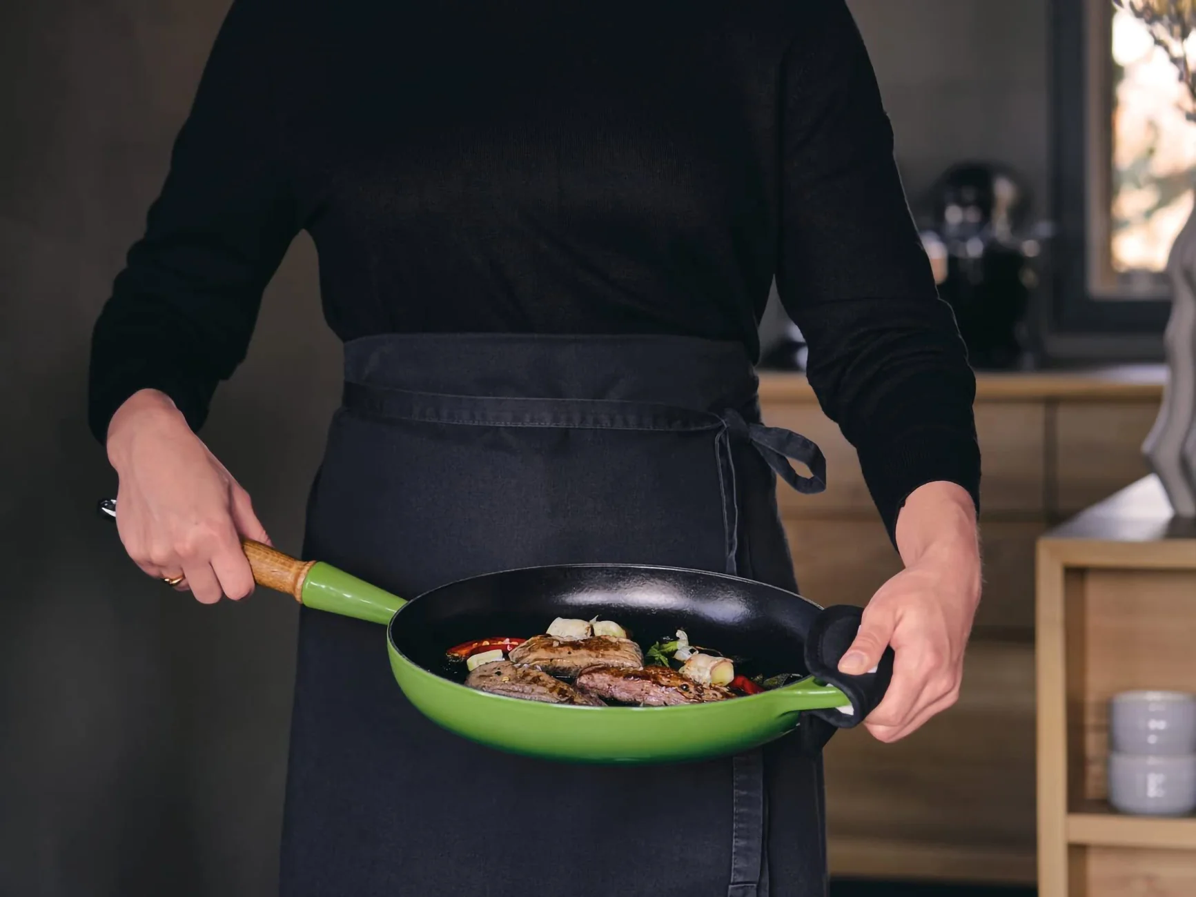 Le Creuset Bratpfanne 28 cm Bamboo - für täglichen Gebrauch, alle Herdarten - Image 5