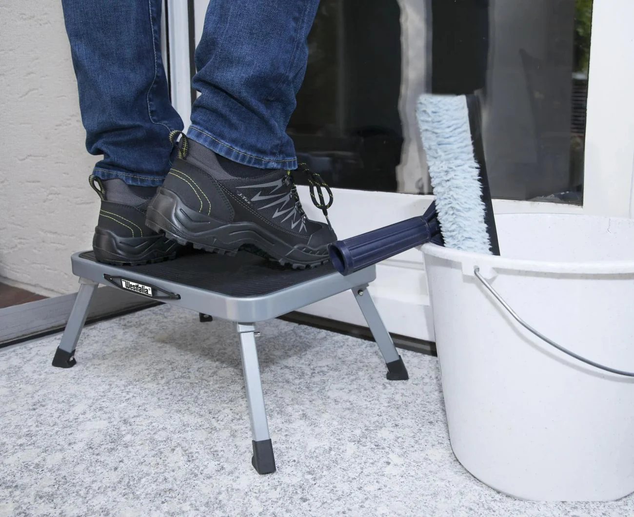 Faltbarer einstufiger Tritthocker für Haushalt und Garten - Image 6