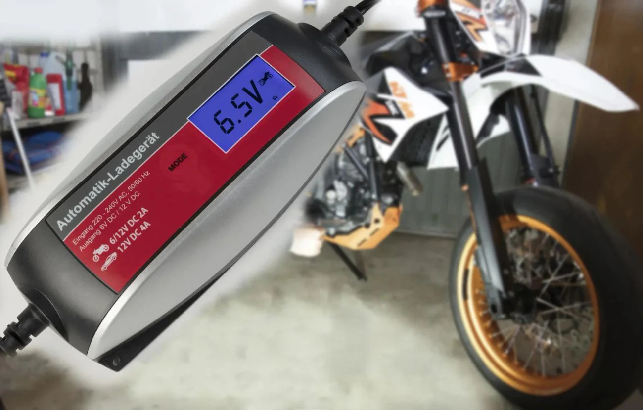Intelligentes LCD Batterieladegerät für 6/12V Akkus und Batterien - Image 5