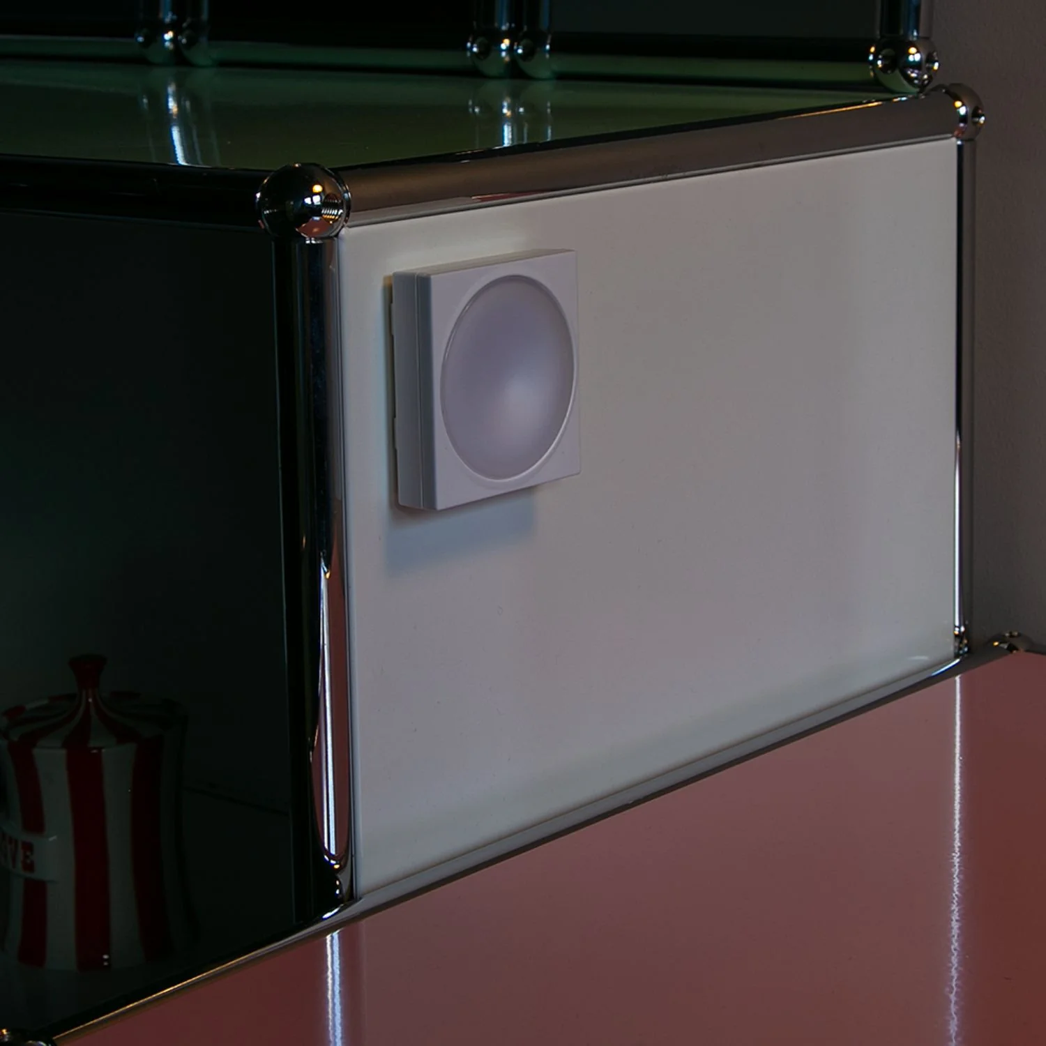 LED-Nachtlicht mit Push-Knopf Batteriebetrieben - Image 7