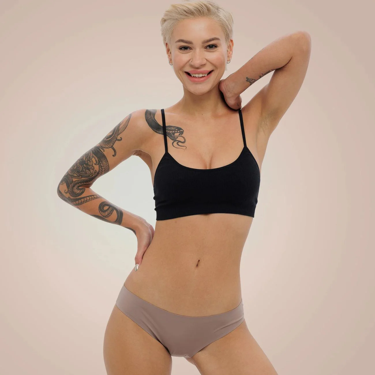 Nahtlose Periodenunterwäsche – Menstruationsslip aus Bio-Baumwolle, Beige XXL - Image 5
