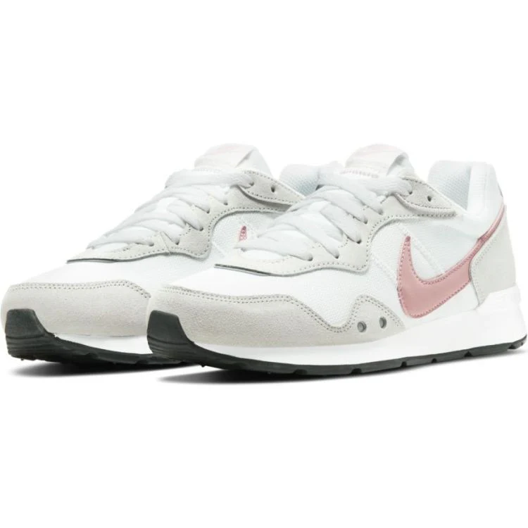 Nike Nike Wmns Venture Runner - Image 17