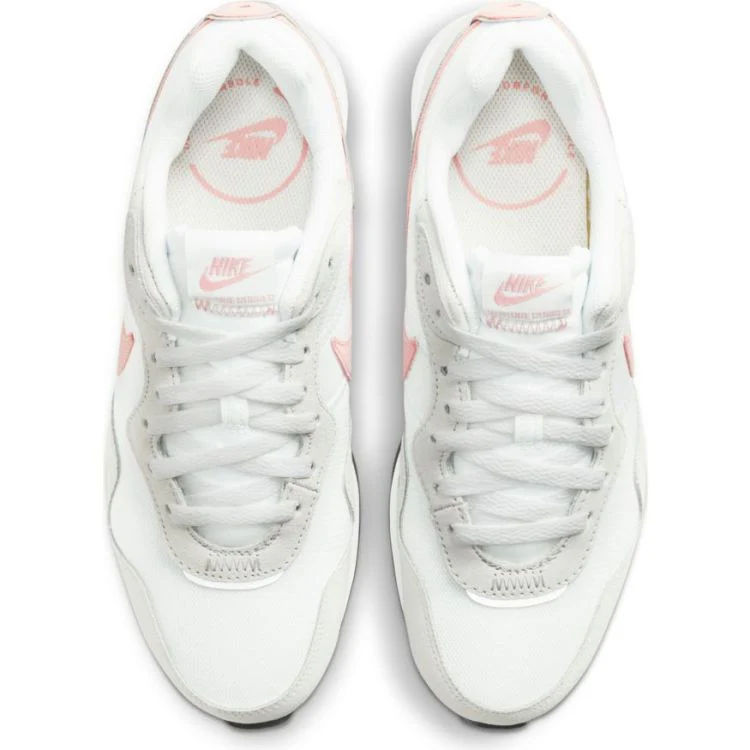 Nike Nike Wmns Venture Runner - Image 43