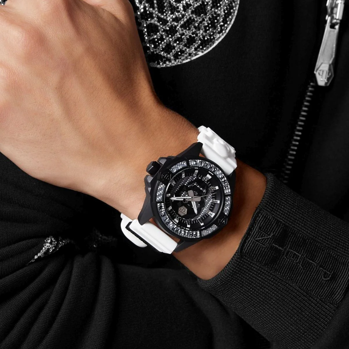 Philipp Plein Herren Uhr Analog Quarz THE $KULL CARBON FIBER PWAAA1822 Silikon - Image 5