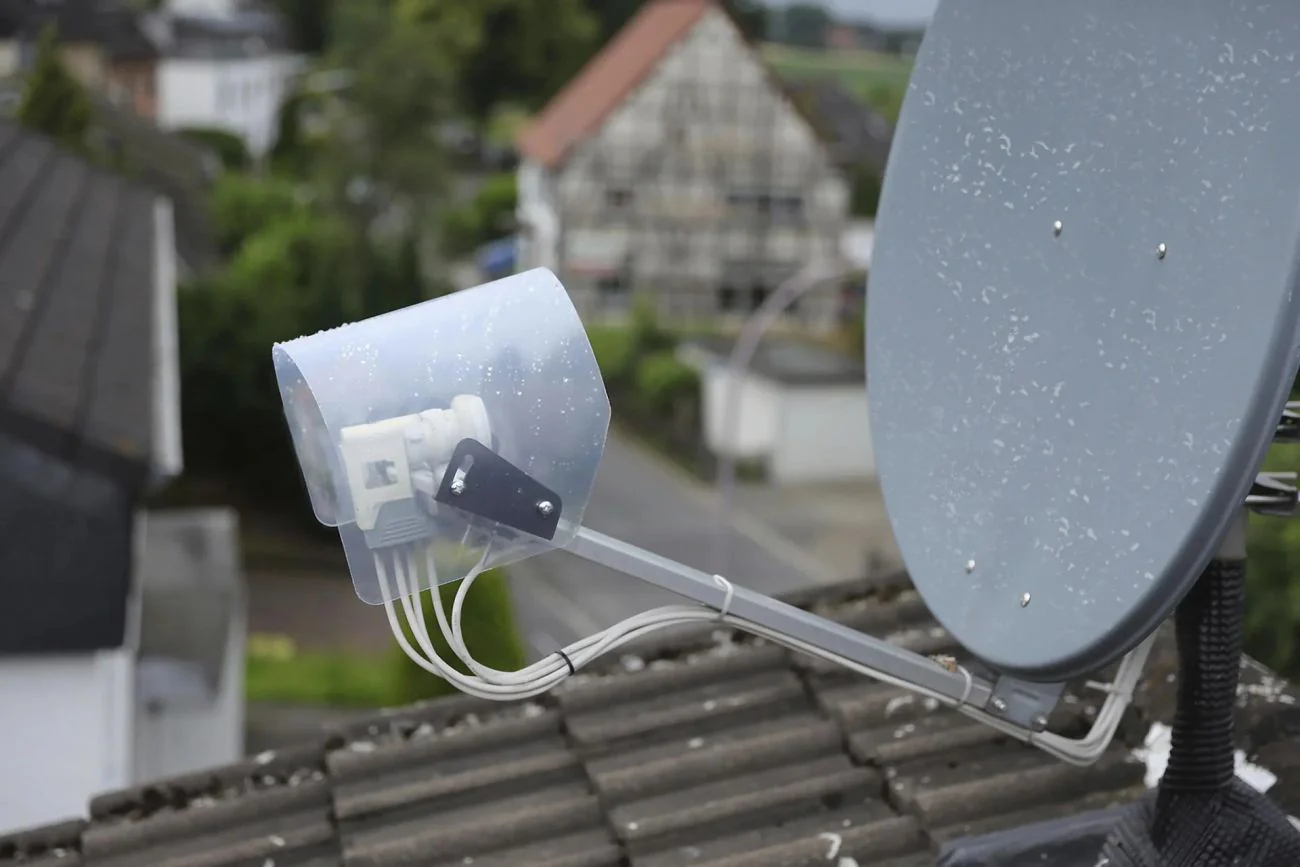 Regen- und UV-Schutz für SAT-LNBs - Image 2