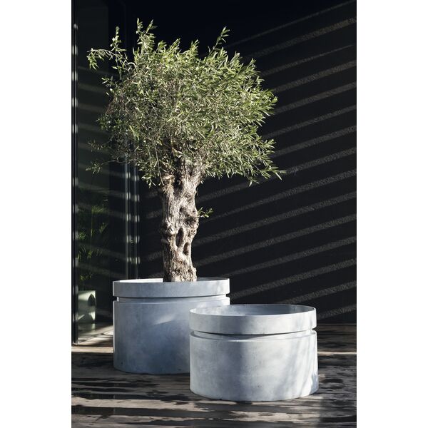 SERAX Urban Jungle Topf Fiberglas, Höhe: 600 mm, ø: 850 mm - Image 3