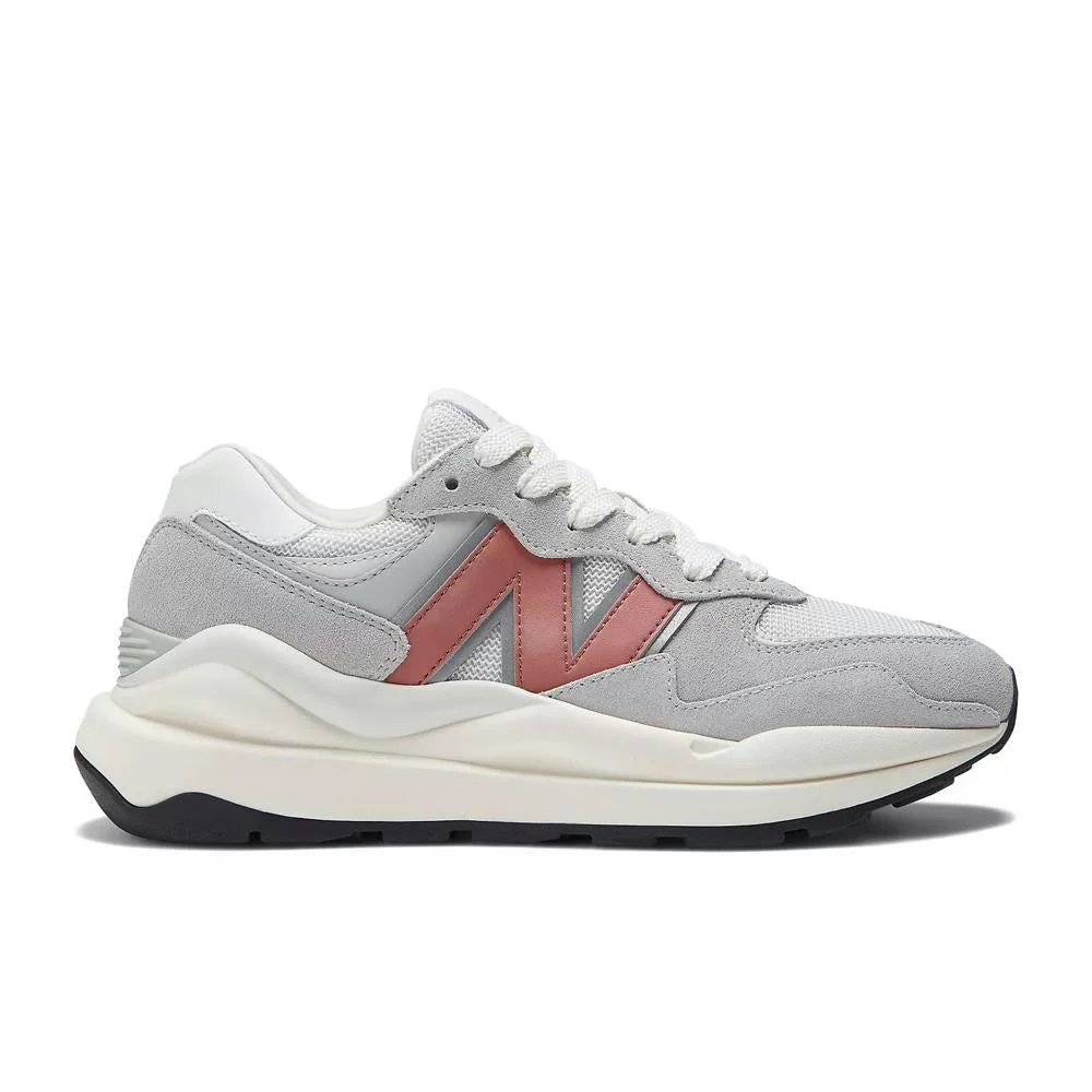 Turnschuhe Frau New Balance 57/40 Grau - Image 27