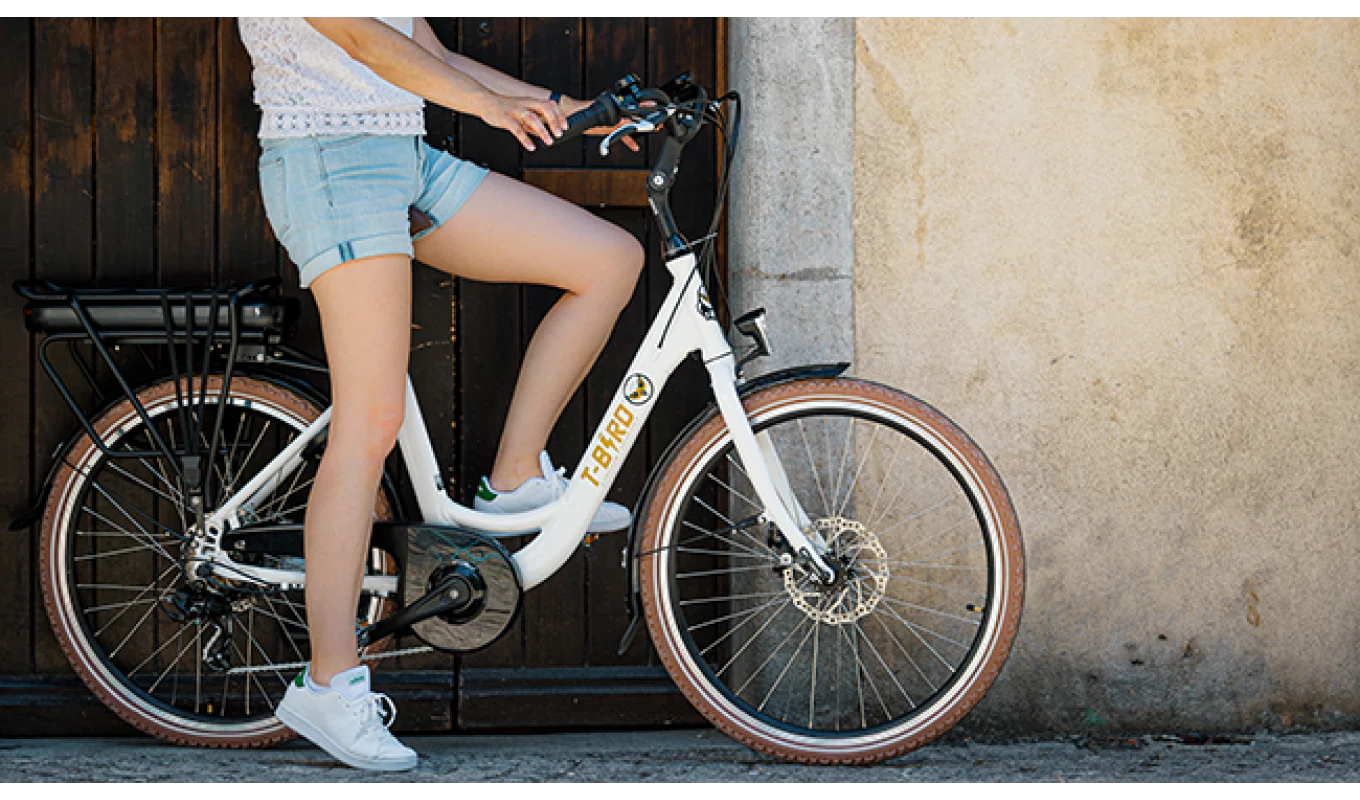 ZMH Elektrofahrrad Hochleistungsakku Robuster Aluminiumrahmen Premium Weiß 26 Zoll E-Bike - Image 7